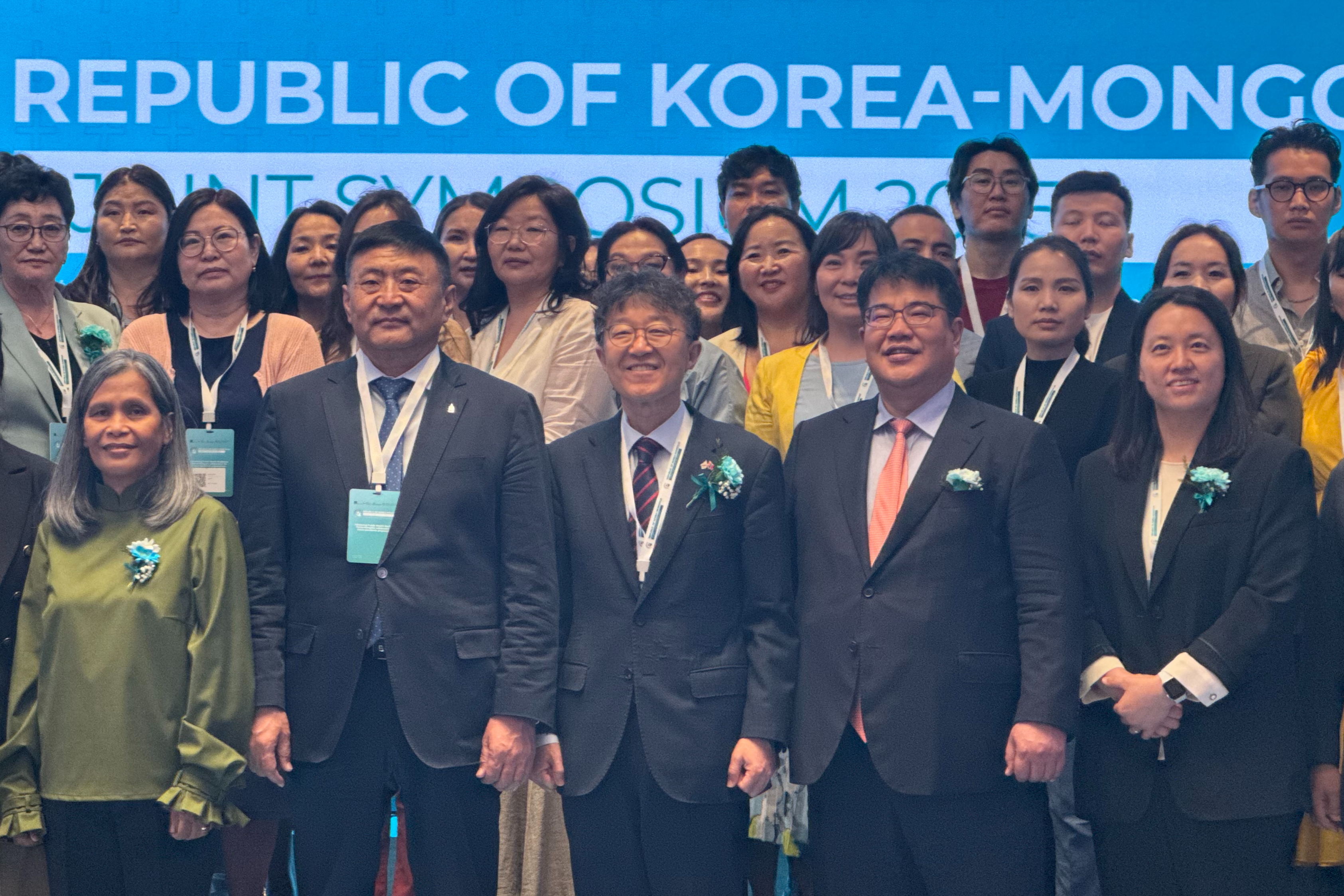 Элчин сайд Чой Жин Вон, Солонгос, Монголын халдварт өвчний эсрэг хамтын ажиллагааг бэхжүүлэх хамтарсан 2-р симпозиум