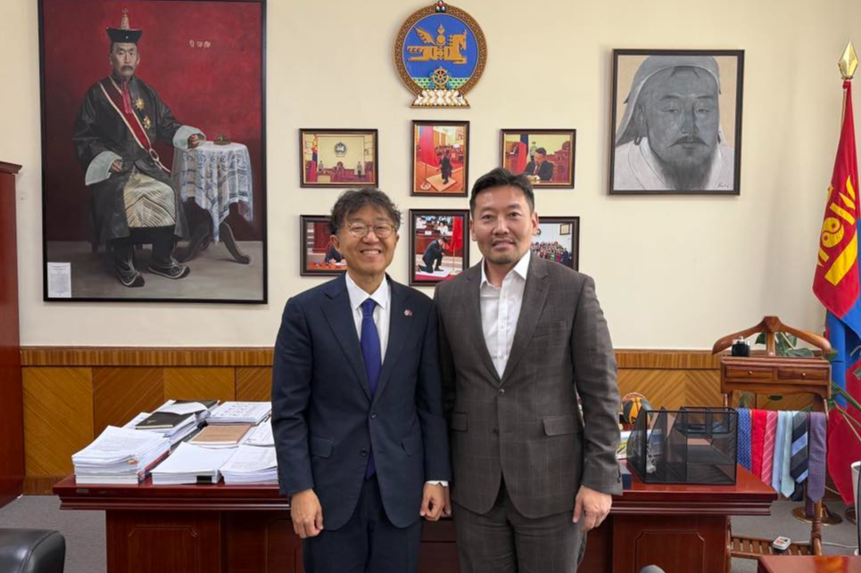 Элчин сайд Чой Жин Вон, УИХ-ын гишүүн Х.Ганхуягтай уулзалт хийлээ