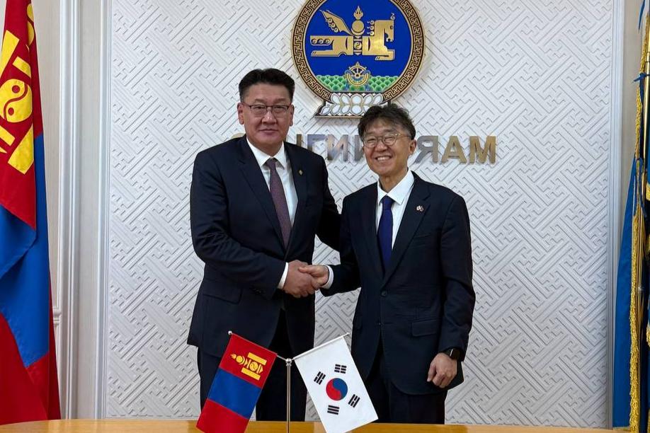 최진원 대사, B.Javkhlan 몽골 재무부장관과 면담